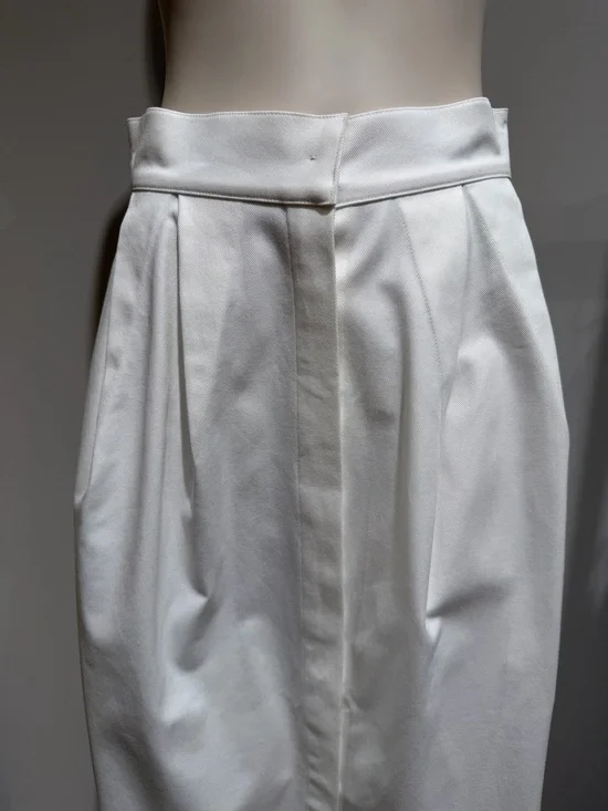 MaxMara White Button-Front High-Waist Maxi Skirt - Picture 6 of 11